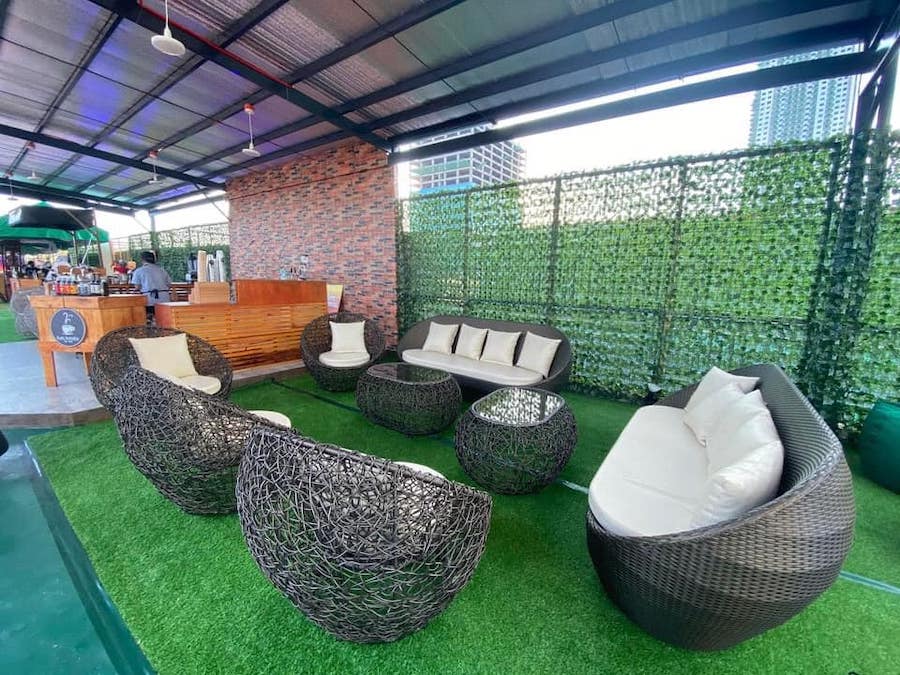LOOK Greenhills Skyline, roofdeck dining with GoKart track opens